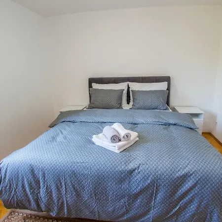 Duplex - In Center Apartment