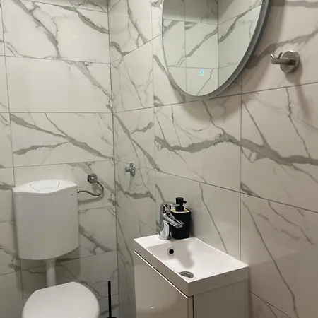 Duplex - In Center *